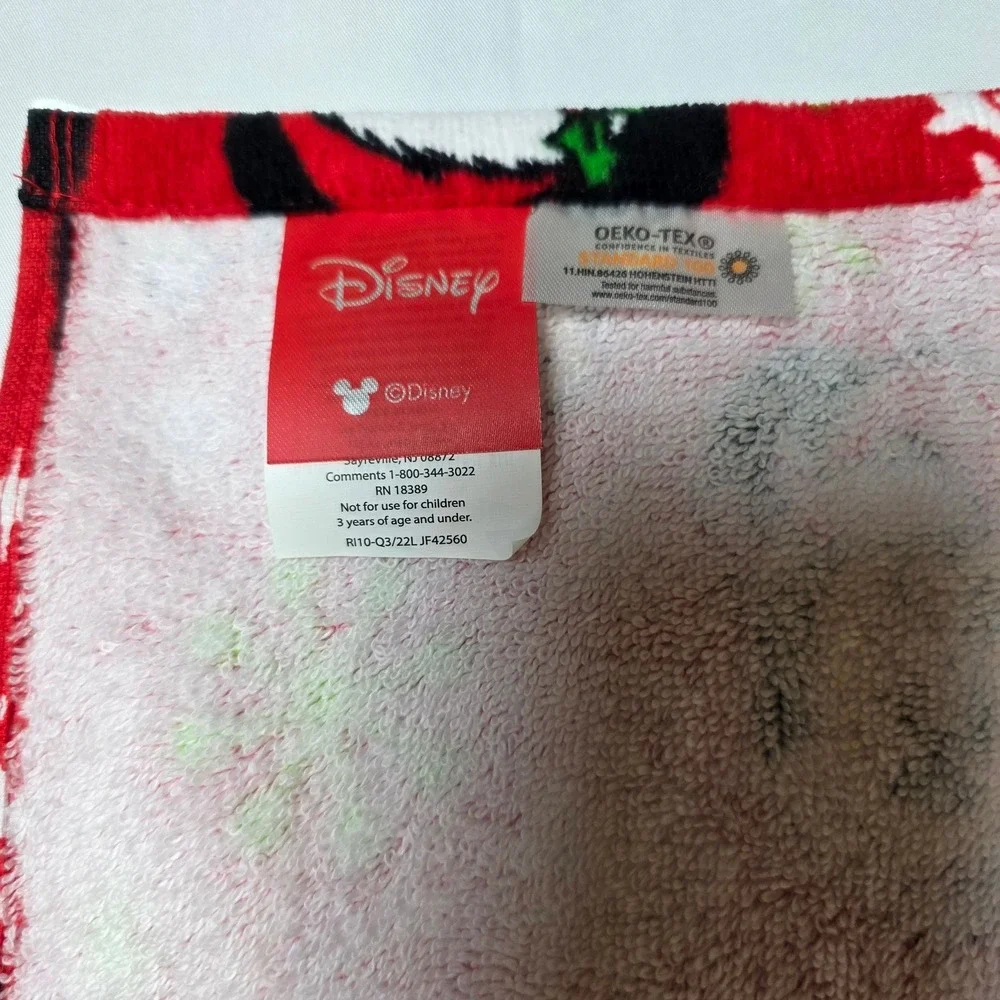Disney Mickey Minnie Mouse Christmas Hand Towels Red Snowflake Holiday‎ Set of 2